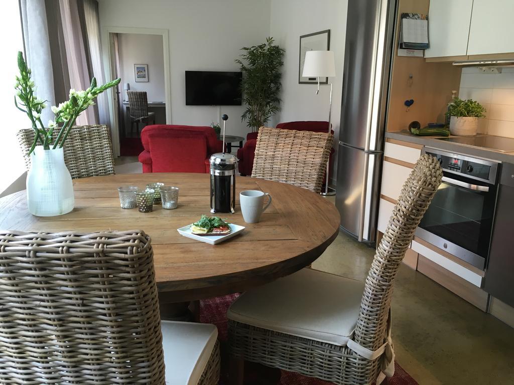 Lagenhet Visby Apartment Екстериор снимка